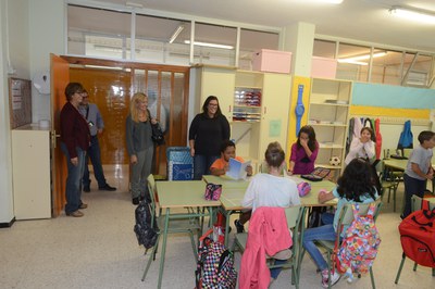 Diversos centres educatius també han rebut la visita de l'alcaldessa (foto: Localpres)