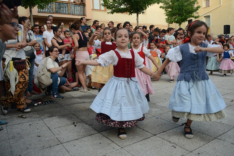L'Esbart Dansaire de Rubí (foto: Localpres)