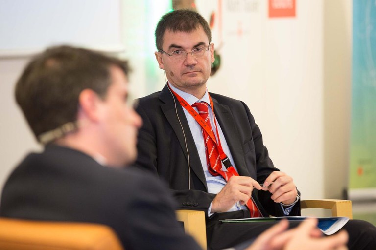 Bloc dedicat a l'autoconsum d'energia, amb la participació d'Endesa (foto: Localpres)