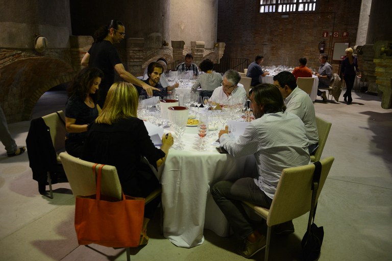 Un total de 24 professionals del món del vi integren el jurat d'aquesta tercera edició dels Premis Vinari (foto: Localpres)