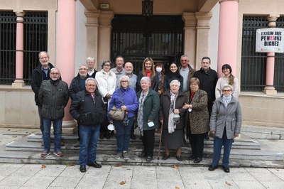 Els membres del Consell amb l’alcaldessa i la regidora  (foto: Ajuntament de Rubí - Localpres).