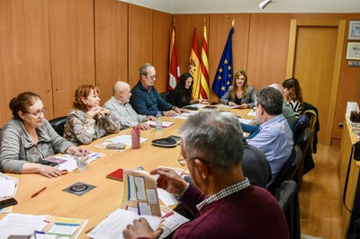 Els consellers i conselleres s’han trobat amb l’alcaldessa i la regidora de Gent Gran Activa (foto: Ajuntament de Rubí – Localpres).
