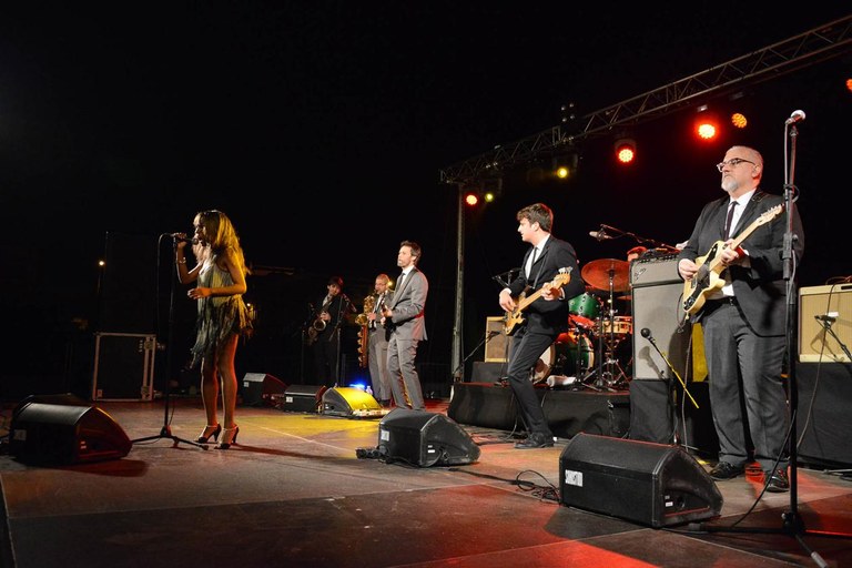 The Excitements, seduint el públic de l'Escardívol (foto: Localpres)