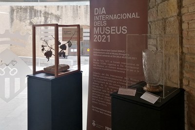 Les dues peces exposades amb motiu del Dia Internacional dels Museus (foto: Ajuntament de Rubí).