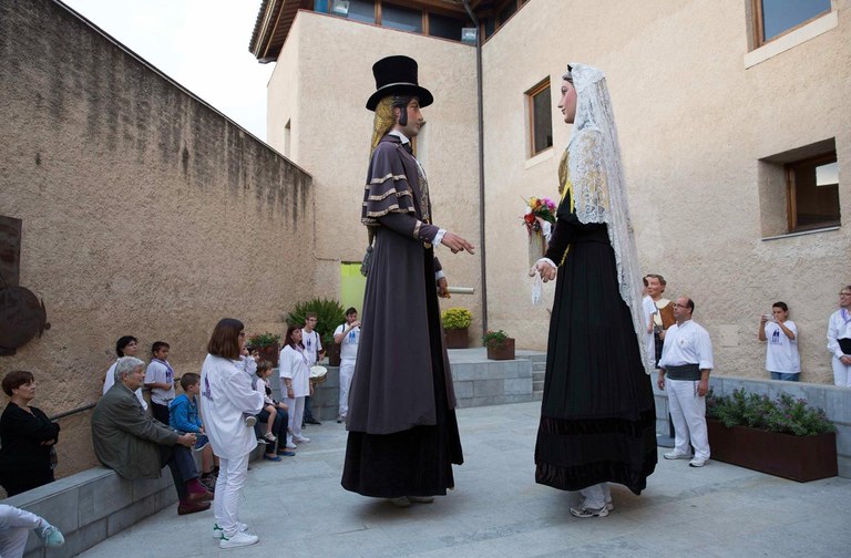Els Gegants han ballat durant la inauguració (foto: Localpres)