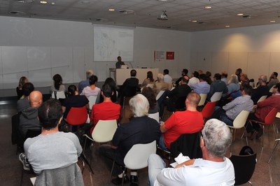 La xerrada informativa s'ha celebrat a l'auditori de la Biblioteca Municipal Mestre Martí Tauler (foto: Localpres)