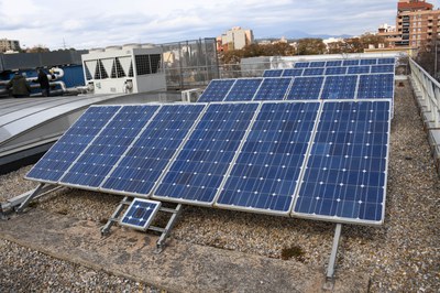 Detall d'instal·lació fotovoltaica del Rubi Forma (Foto: Ajuntament - Localpres).