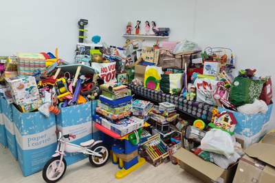 Les joguines recollides durant la Setmana Europea de la Prevenció de Residus s’han lliurat a l’entitat ASAV (foto: Ajuntament de Rubí).