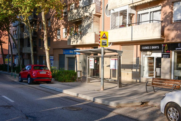 A la parada Països Catalans també s'hi ha ubicat una plataforma (foto: Ajuntament de Rubí - Localpres)