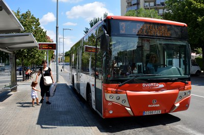 Enguany es tornarà a habilitar un servei de bus nocturn, amb l’afegit del servei de parada a demanda per a determinats col·lectius (foto: Ajuntament de Rubí – Localpres ).