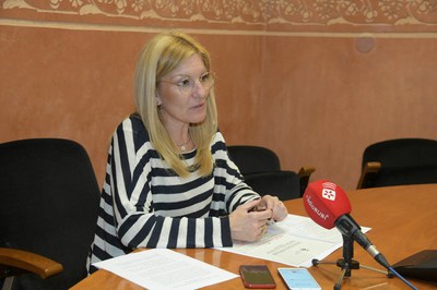 L’alcaldessa, durant la compareixença per anunciar les noves mesures (foto: Ajuntament de Rubí - Localpres).