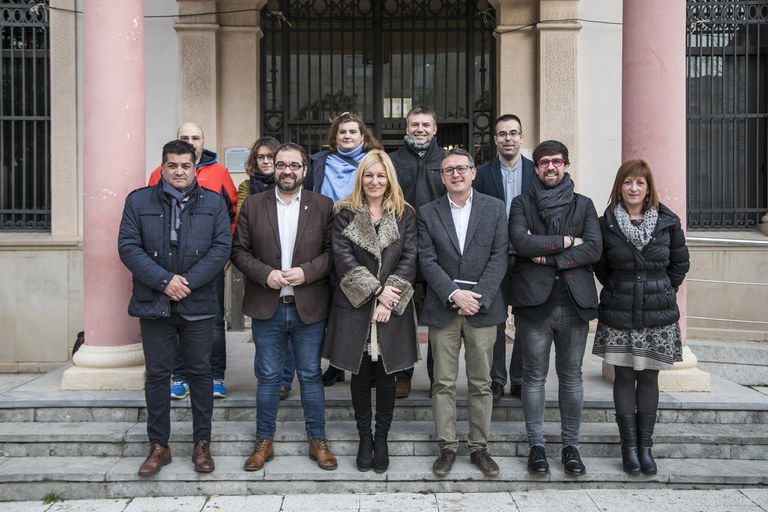 El delegat amb els representants del Ple (foto: Ajuntament - Lali Puig)