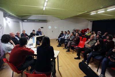 Al març, l’escola va organitzar una xerrada-debat amb l’exconseller Joan Manuel Tresserras (foto: Localpres).