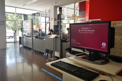 Els dispositius electrònics en desús ja es poden portar a la Biblioteca (foto: Ajuntament de Rubí).