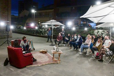 La plaça del Celler acollirà xerrades a càrrec dels fotògrafs i fotògrafes que participen al festival o al voltant de la seva obra (foto: Ajuntament de Rubí – Localpres).