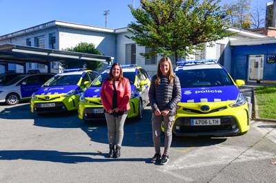 Els cotxes han arribat aquest dilluns a les instal·lacions de la Policia Local (Foto: Ajuntament/Localpres).