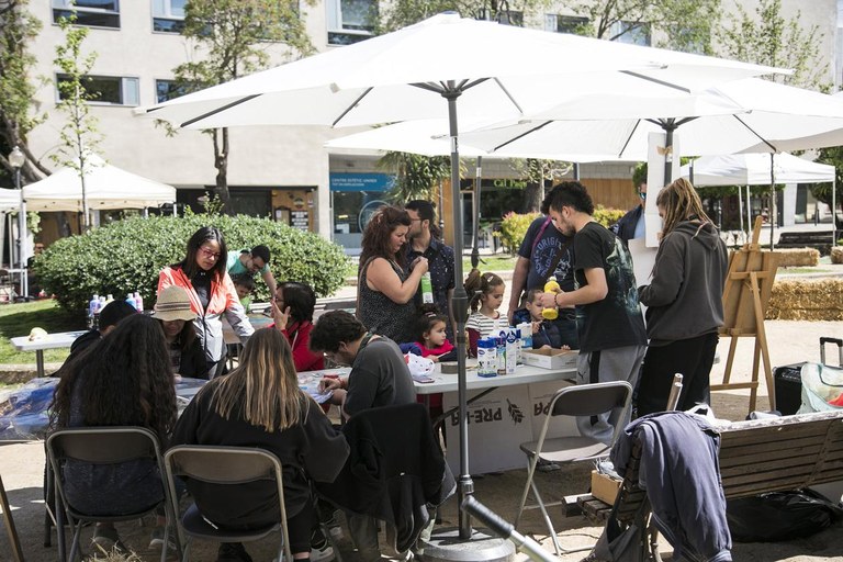 Durant la fira s'han dut a terme diversos tallers (foto: Ajuntament de Rubí – Lali Puig)