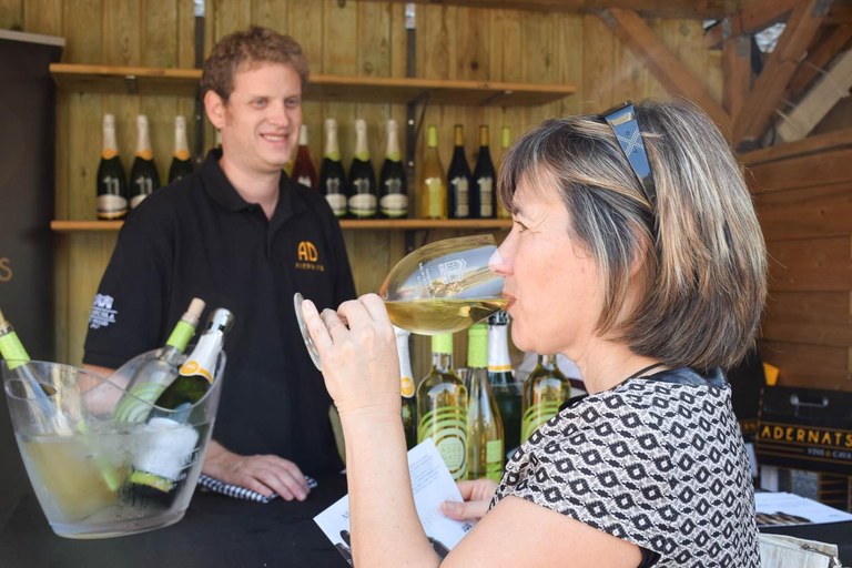 A la fira s'han pogut tastar els millors vins de Catalunya (foto: Localpres)