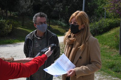 L’alcaldessa i el regidor, durant la presentació de la programació (foto: Ajuntament de Rubí – Localpres).