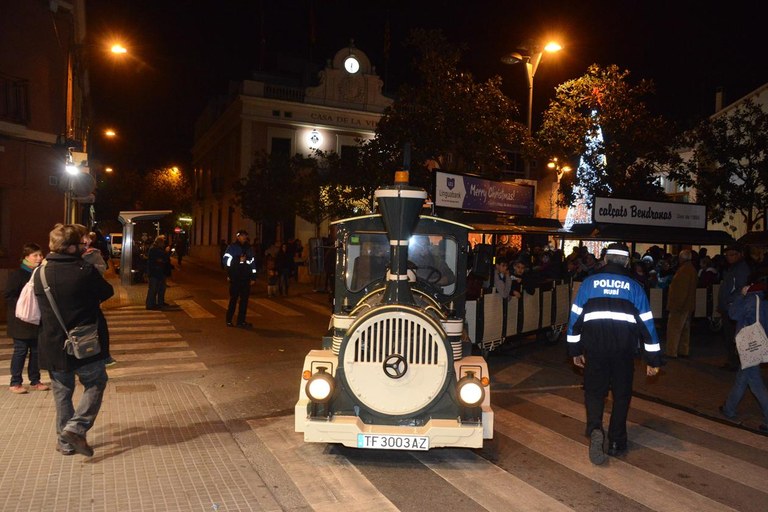 La implicació del comerç en la programació de Nadal queda reflectida en activitats com el Trenet dels comerciants (foto: Localpres)