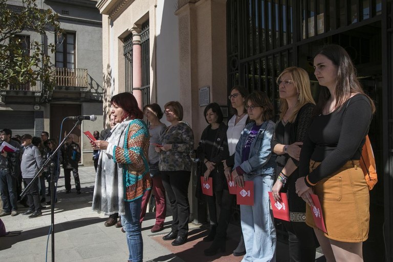 Un altre moment de la lectura (foto: Ajuntament de Rubí - Lali Puig)