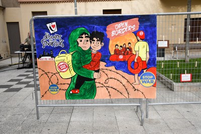 Mural del Dia de les persones refugiades de 2022  (foto: Ajuntament de Rubí - Localpres).