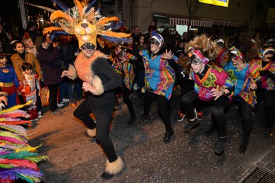 Comparses participants a les rues de Carnaval (foto: Localpres)