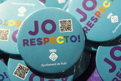 La iniciativa ‘Respecta’m – Jo respecto’ que emplaça al públic dels esdeveniments més multitudinaris a mantenir un comportament respectuós cap a tothom (foto: Ajuntament de Rubí - Localpres).