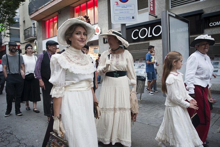 Cercavila del centenari del tren (foto: Cesar Font)