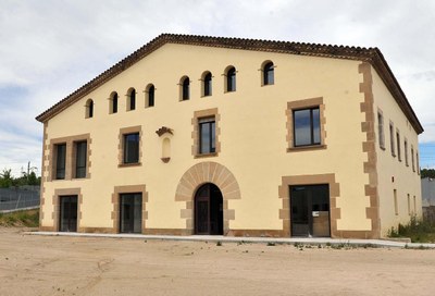 L'OSE està ubicada a la Masia de Can Serra (foto: Localpres).