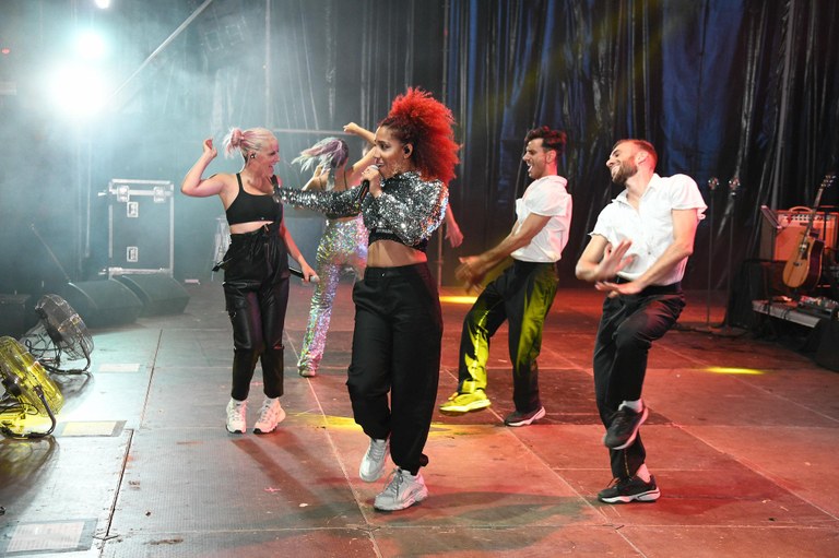 Concert Sweet California (RRandom)