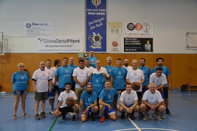 Partit de veterania i trobada de jugadors i jugadores d'altres temporades - CEB Sant Jordi