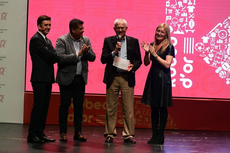 Real Betis Balompié, agraïment participació al 50è aniversari CE Olímpic Can Fatjó