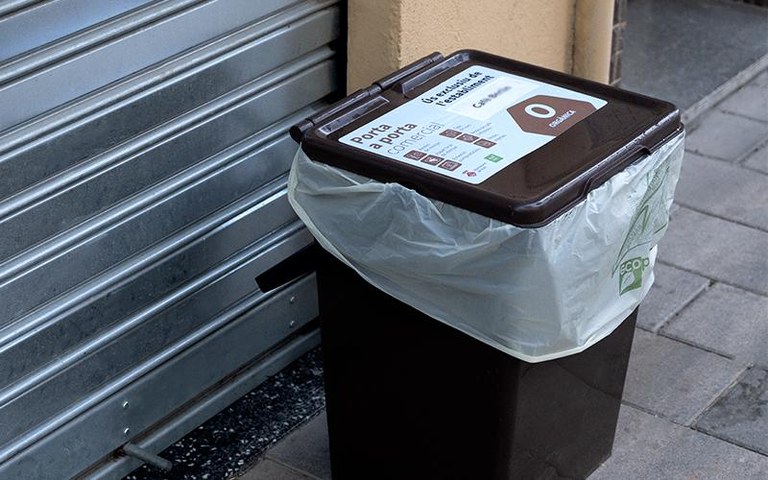 Recollida porta a porta de l'orgànica en contenidor de 40 litres