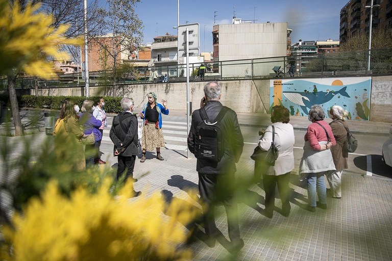 Street Art Walk with the Council for the Elderly (photo: Ayuntamiento de Rubí - Lali Puig)