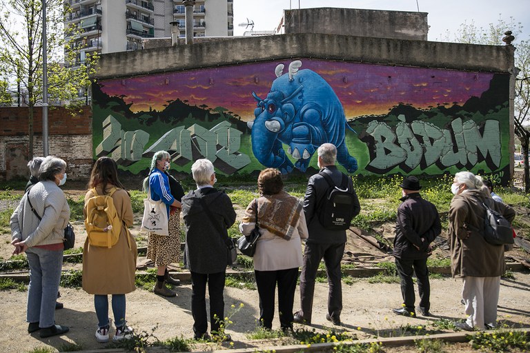 Street Art Walk with the Council for the Elderly (photo: Ayuntamiento de Rubí - Lali Puig)