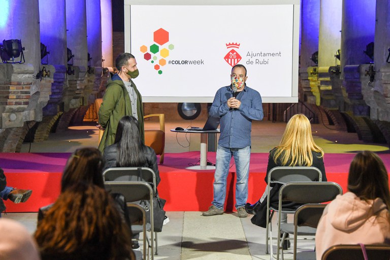 Presentation of the conference (photo: Rubí City Council - Localpres)