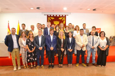 Los 25 concejales y concejalas (foto: Ayuntamiento de Rubí - Localpres)