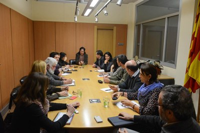 Los miembros de la Mesa de seguimiento de los vertederos de Rubí se han reunido este martes en el Ayuntamiento (foto: Localpres).