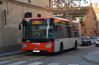 El servicio habitual de bus urbano se prolongará en horario nocturno para acercar a la ciudadanía a la Fiesta Mayor (foto: Ayuntamiento).