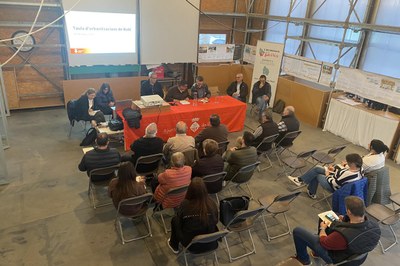 La Mesa se ha reunido para dar a conocer al vecindario las actuaciones realizadas y las previstas próximamente (foto: Ayuntamiento de Rubí).