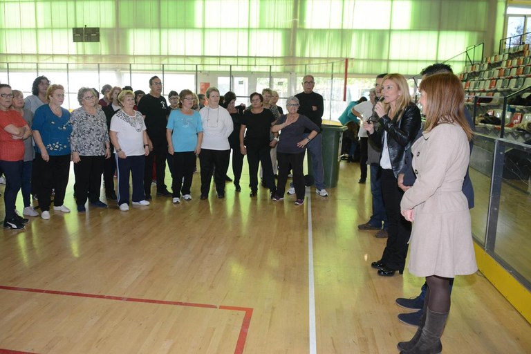 La alcaldesa, Ana María Martínez, se ha dirigido a los asistentes al encuentro foto: Localpres)