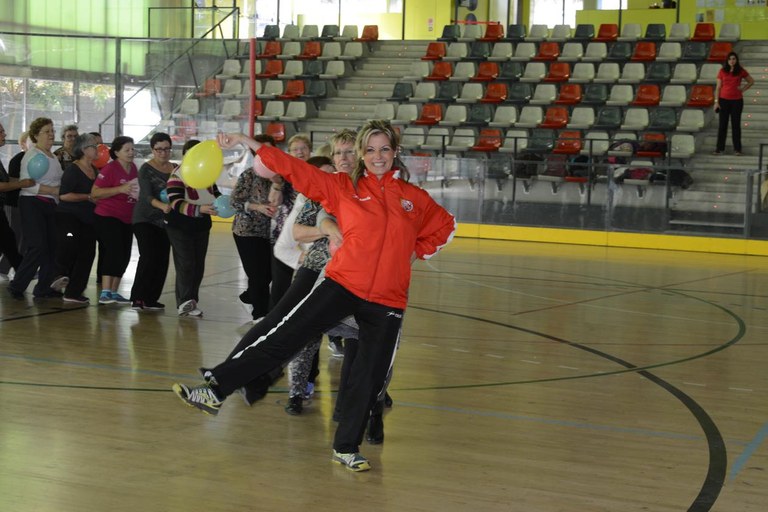 Una de las actividades que se han llevado a cabo durante el encuentro ha sido un taller con globos (foto: Localpres)