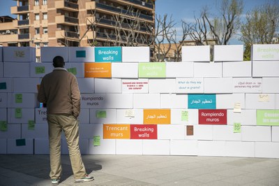 Imagen de archivo de la propuesta 'Trencant Murs', enmarcada en la COLOR Week (foto: Ayuntamiento de Rubí - Lali Puig).
