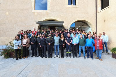 Las personas reconocidas, después del acto (foto: Ayuntamiento de Rubí - Localpres).