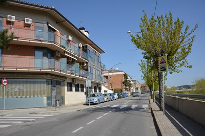 En el paseo de la Riera se renovarán ambas aceras en el tramo comprendido entre las calles Pau Roca y Pont.