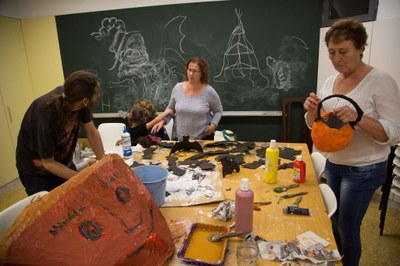 En el Centro Cívico del Pinar se hacen múltiples talleres (foto: Localpres).