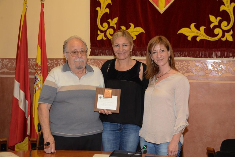 El presidente del consejo ha recibido una placa conmemorativa (foto: Localpres)