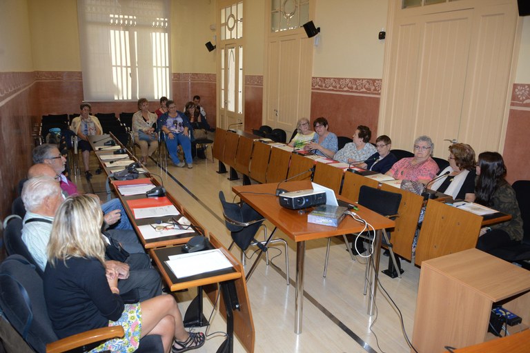 La sesión se ha celebrado en el Ayuntamiento (foto: Localpres)