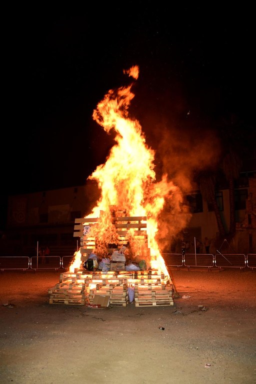 Hoguera de San Juan (foto: Localpres)